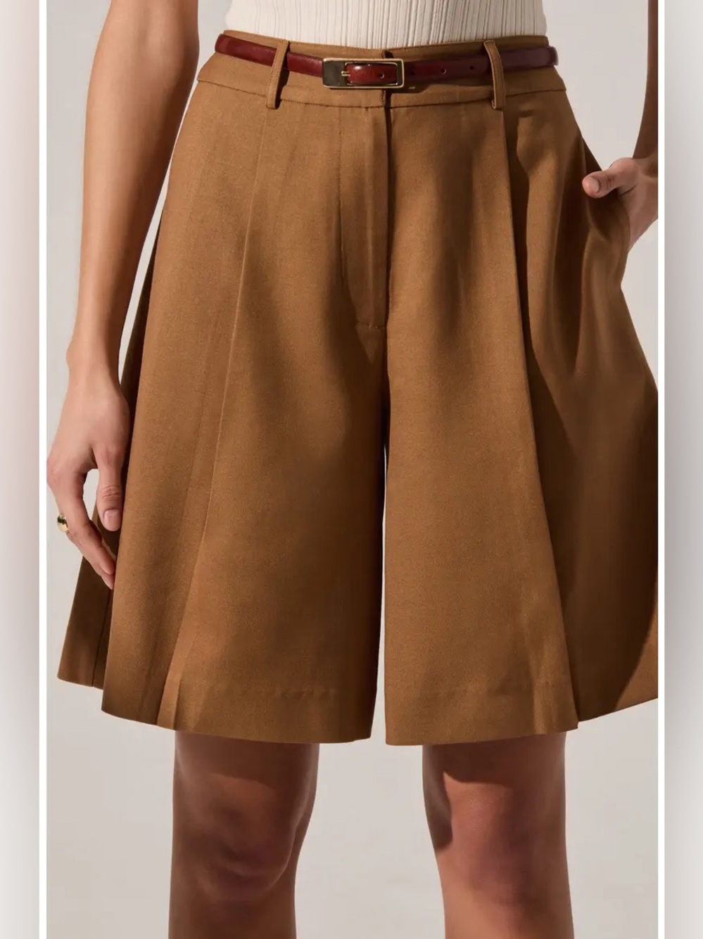 Astr Quille High-Waist Pleated Bermuda Shorts in Brown